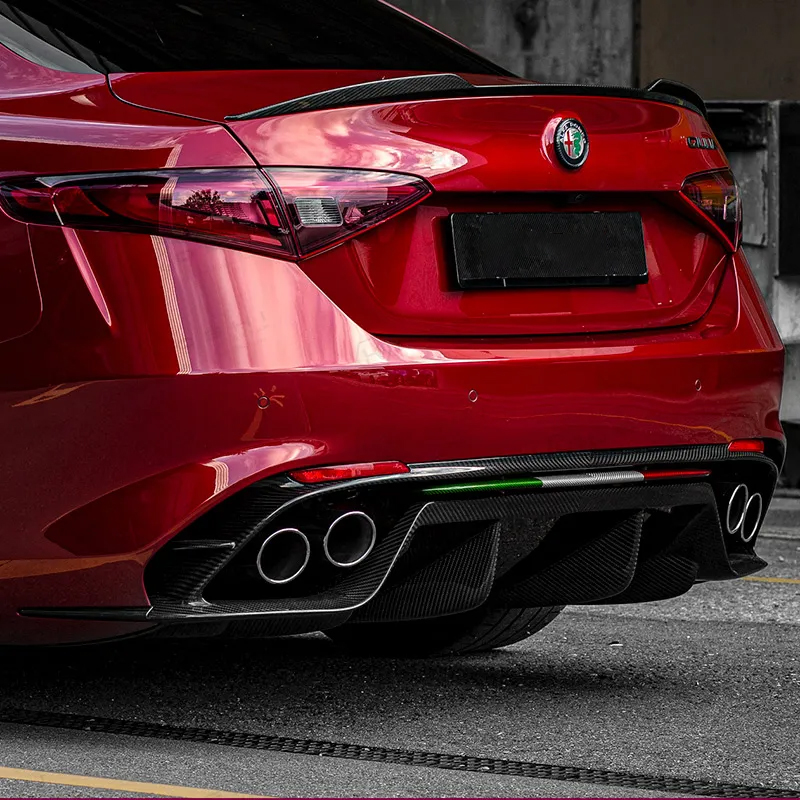 Alfa Romeo Giulia Trunk Spoiler - Carbon Fiber - QV - Genuine Alfa Romeo - Take off 